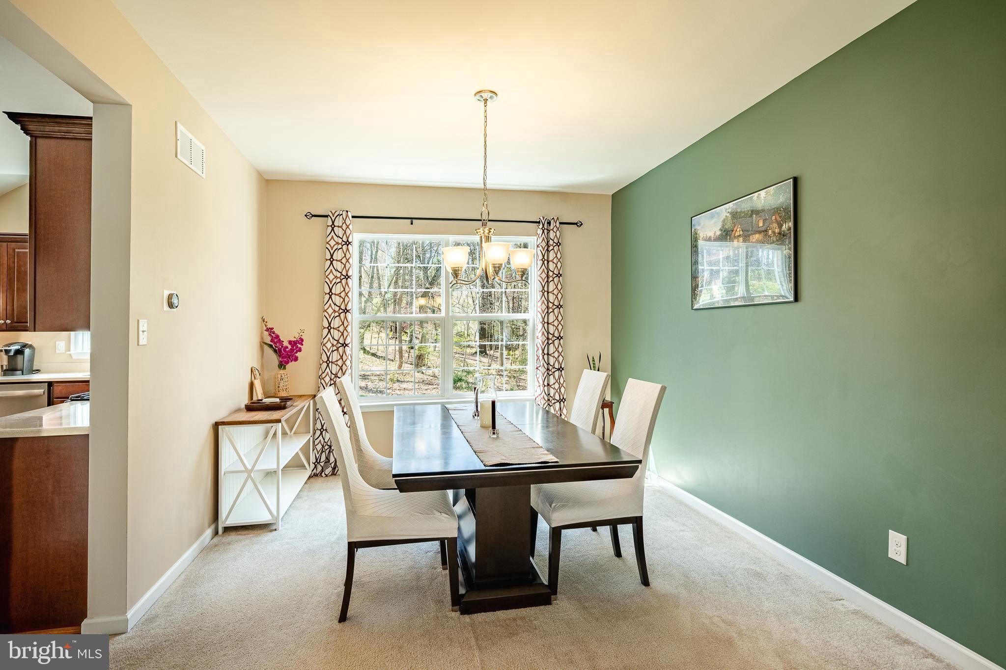 KINGS GRANT - Residential