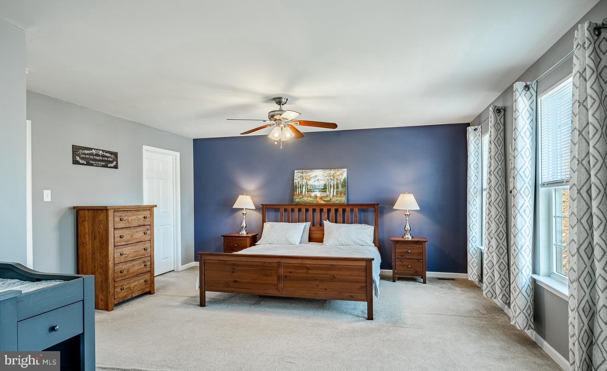 KINGS GRANT - Residential