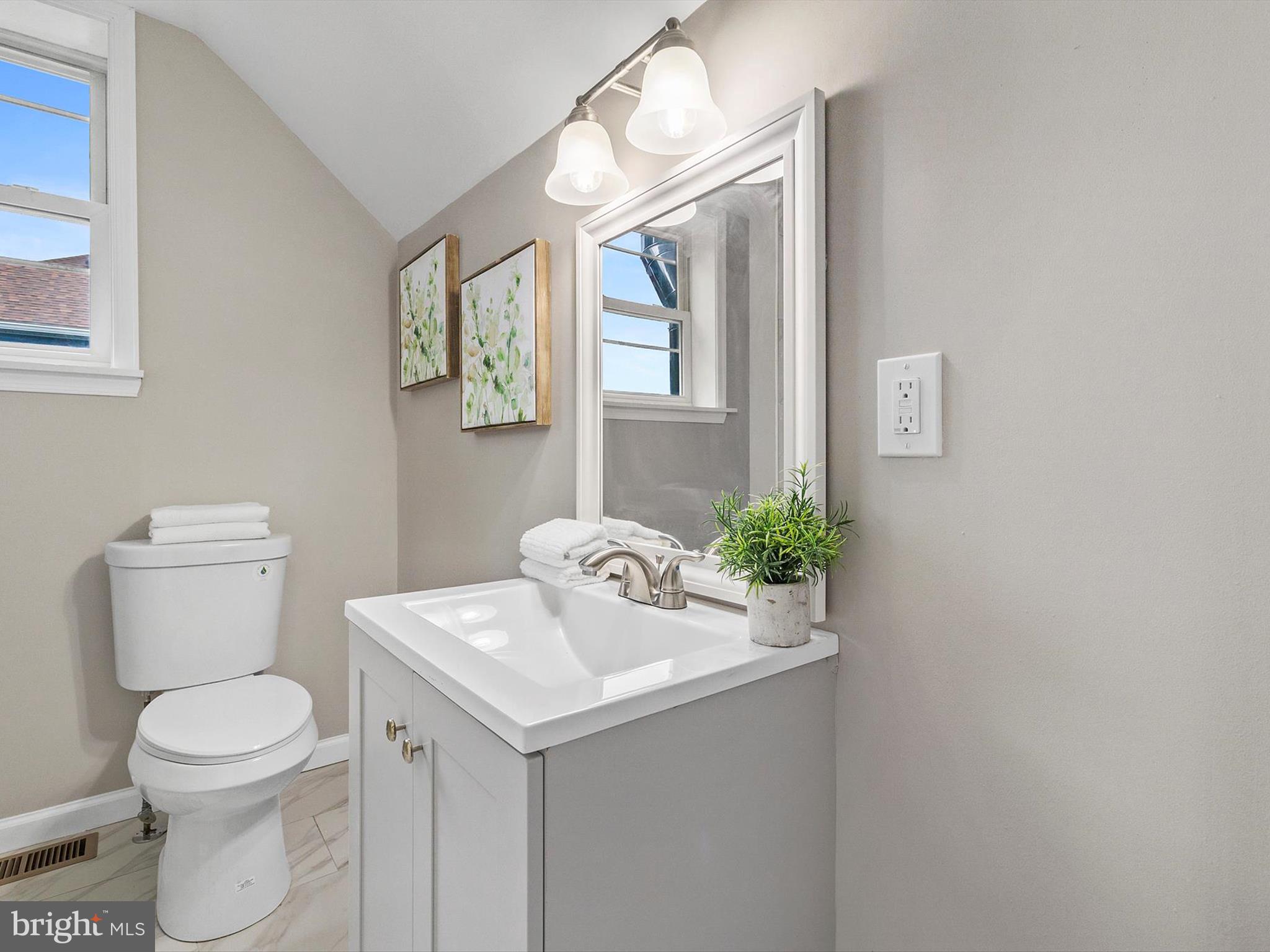 FAIRLAWN - Residential