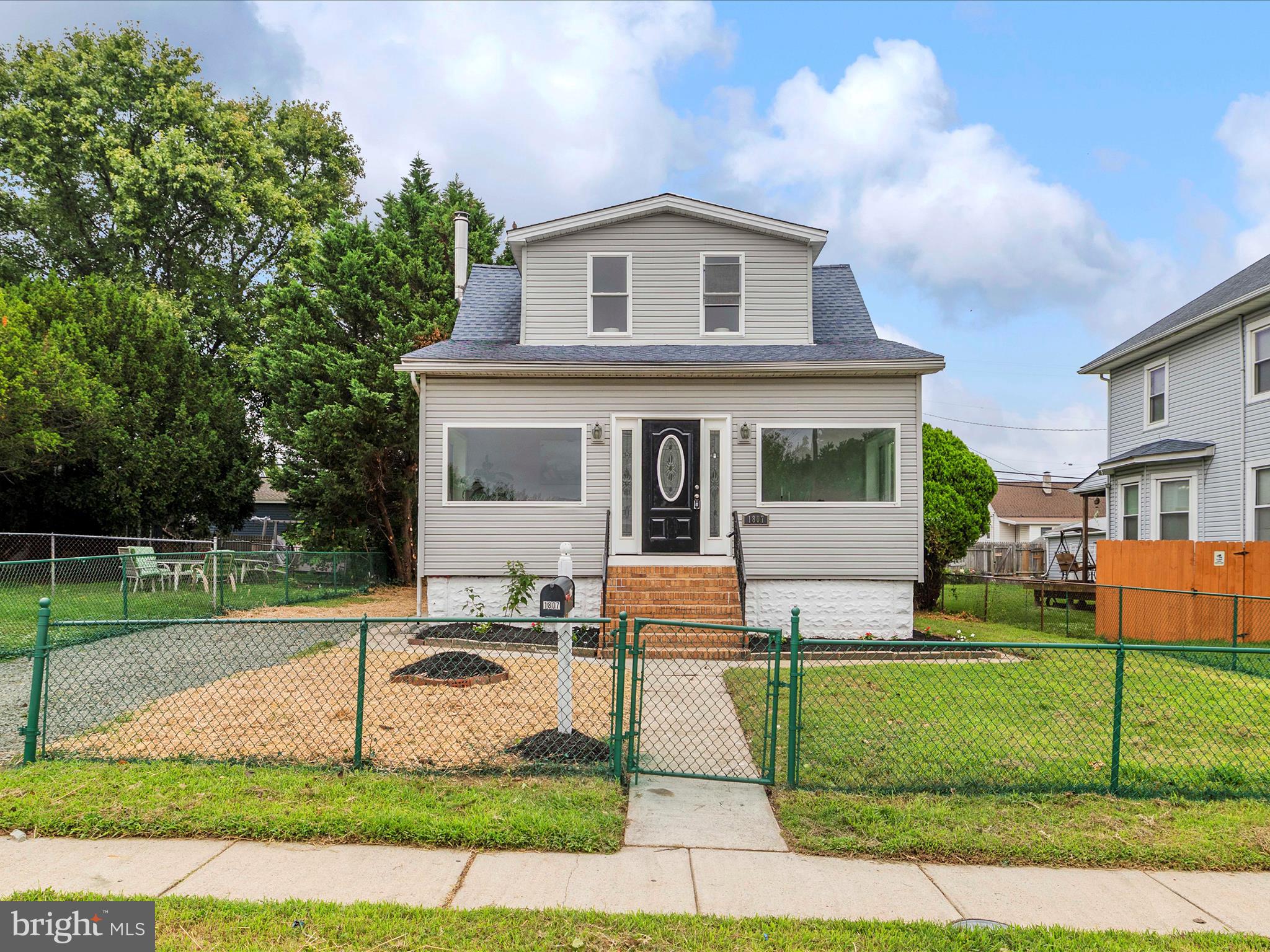1807 SNYDER AVENUE