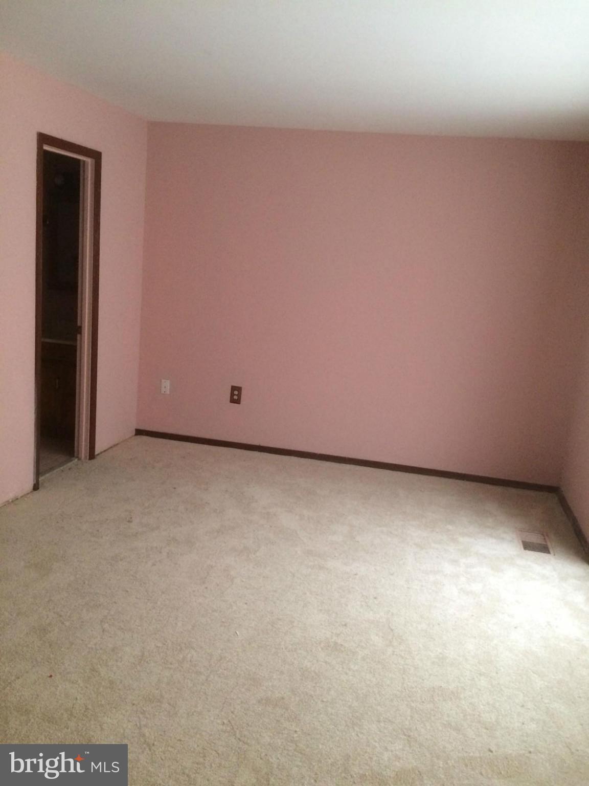 ELYSIAN WOODS - Residential Lease