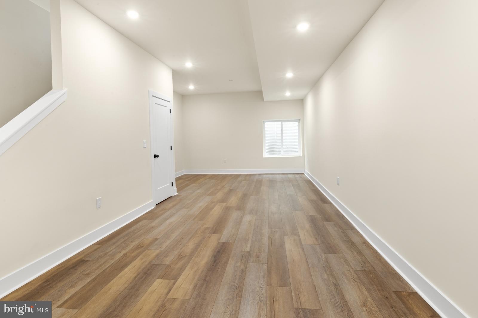 BRIDESBURG - Residential