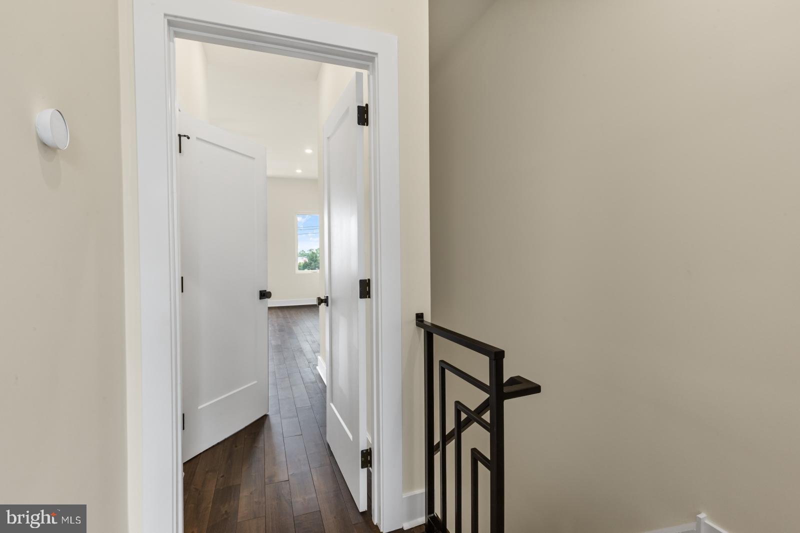 BRIDESBURG - Residential