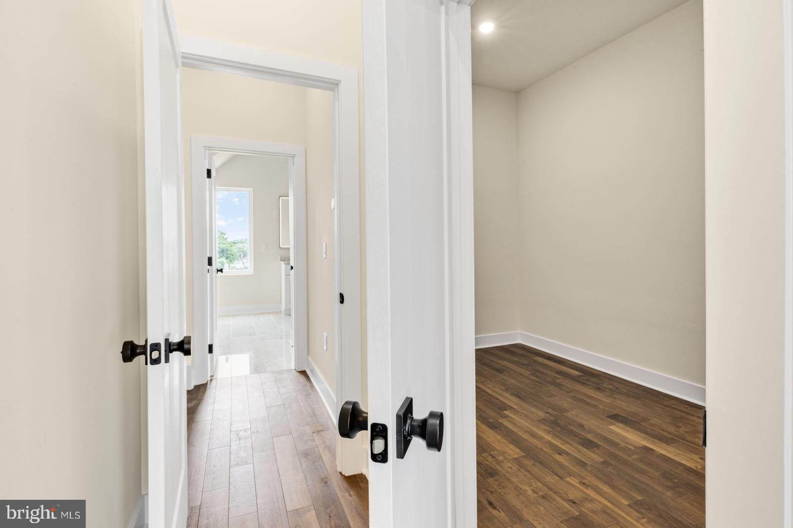 BRIDESBURG - Residential