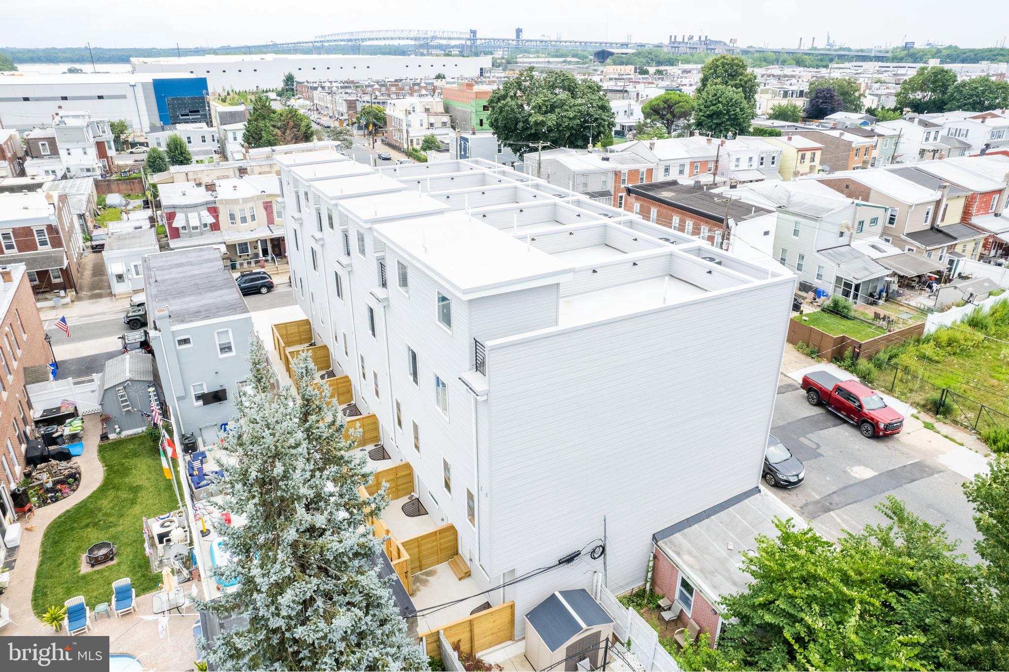 BRIDESBURG - Residential