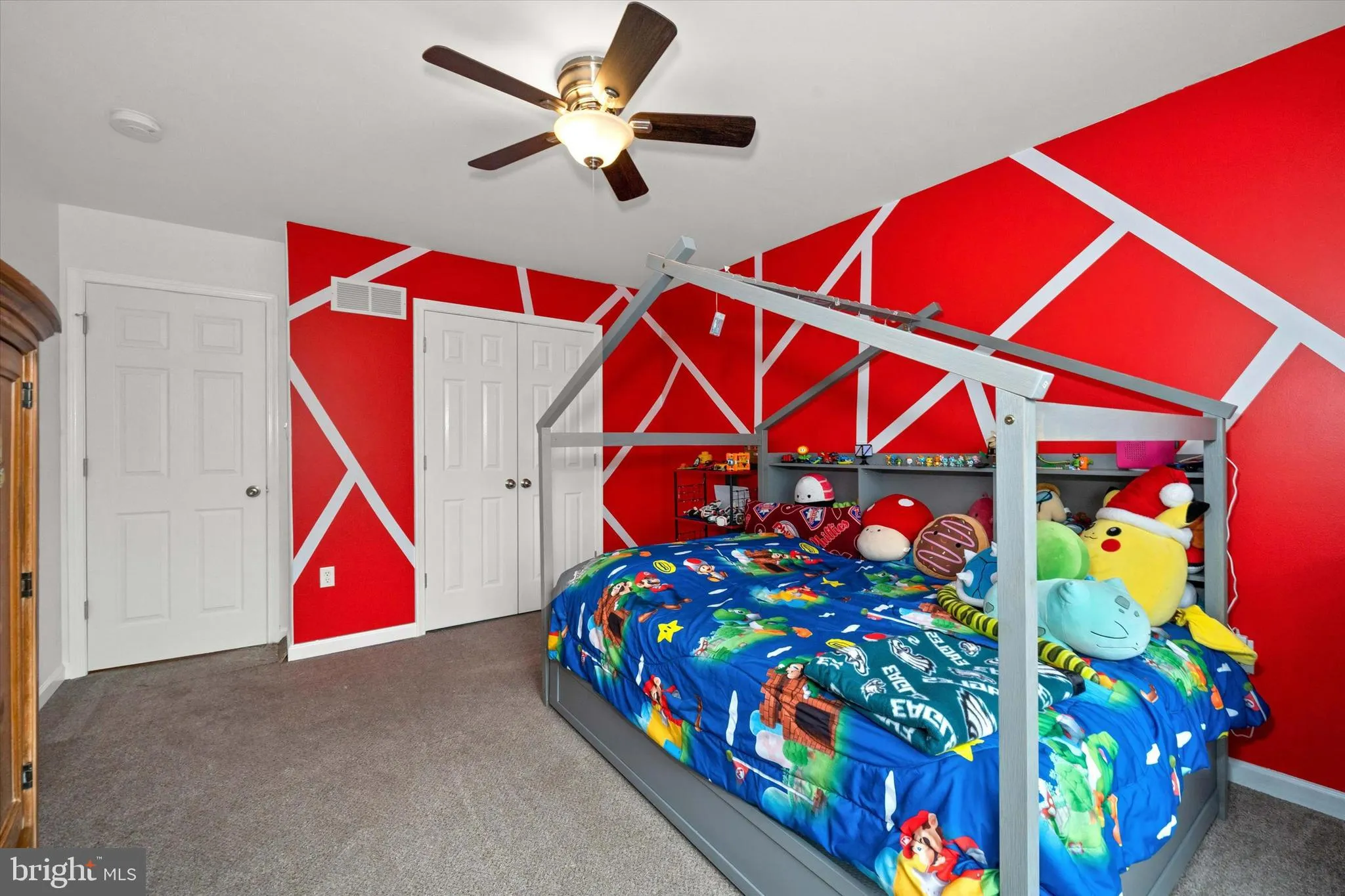 Wilmington, Delaware 19808, United States, 5 Bedrooms Bedrooms, ,4 BathroomsBathrooms,Residential,Pending,110327