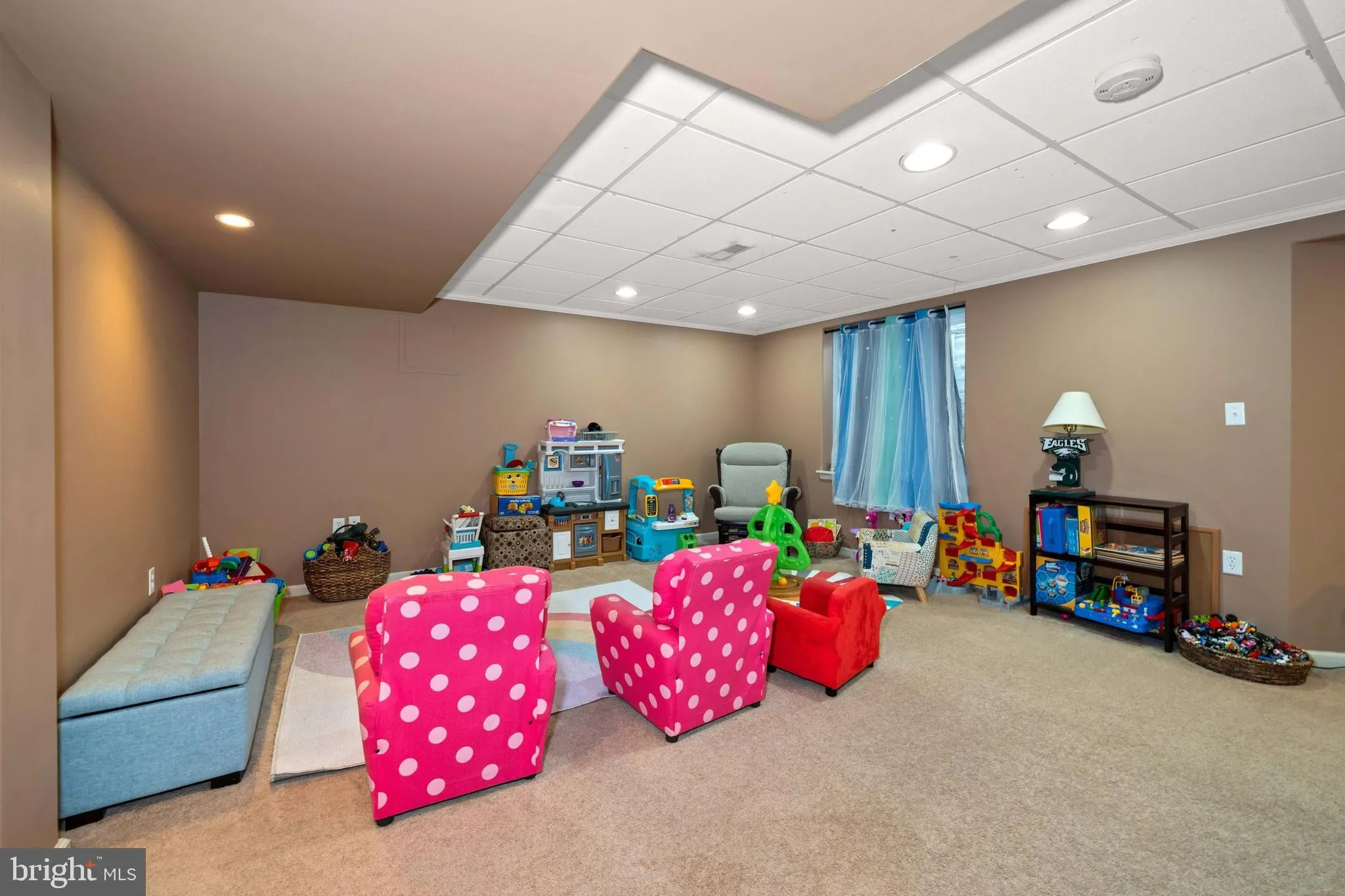 Wilmington, Delaware 19808, United States, 5 Bedrooms Bedrooms, ,4 BathroomsBathrooms,Residential,Pending,110327