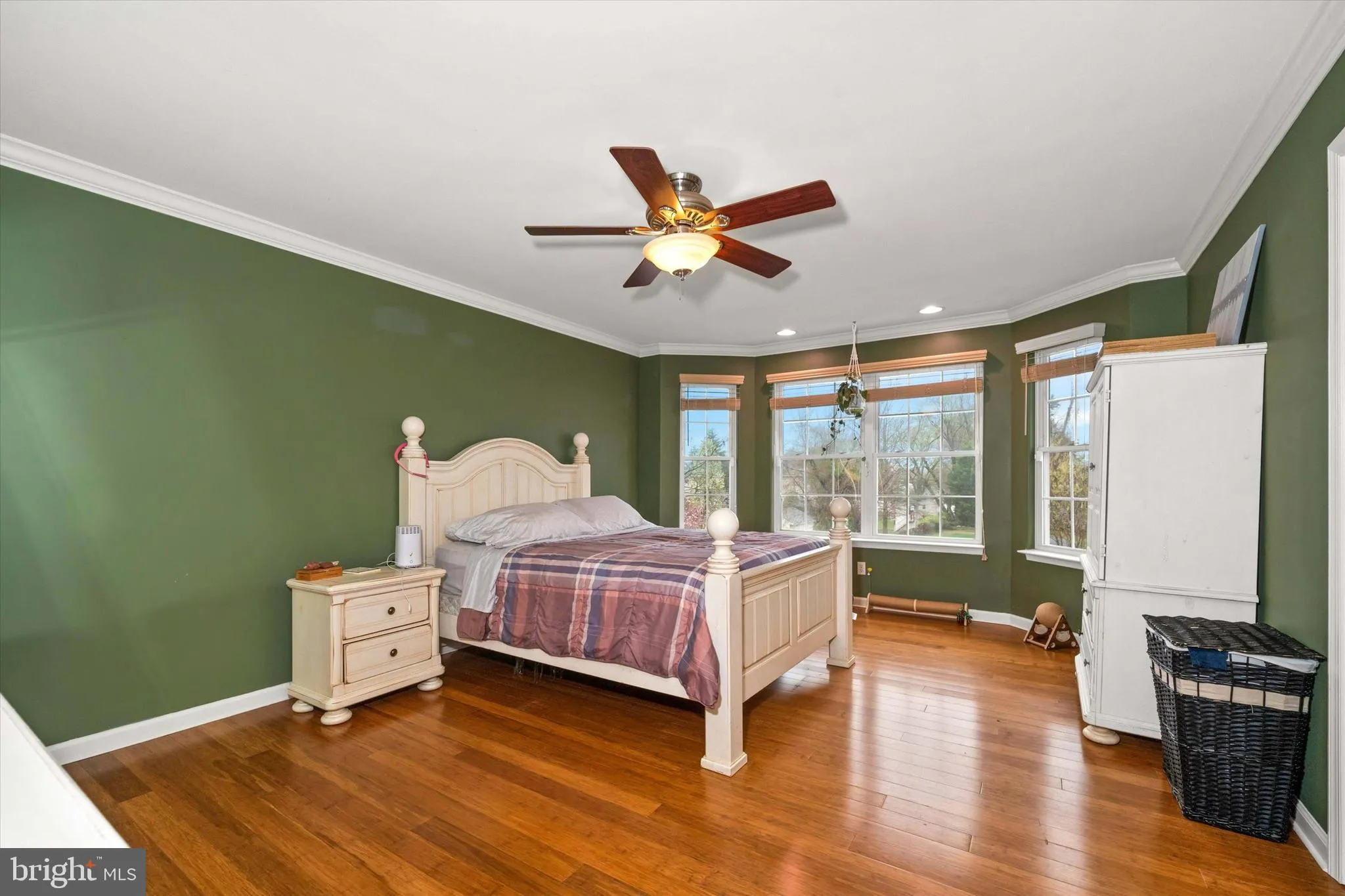 Wilmington, Delaware 19808, United States, 5 Bedrooms Bedrooms, ,4 BathroomsBathrooms,Residential,Pending,110327