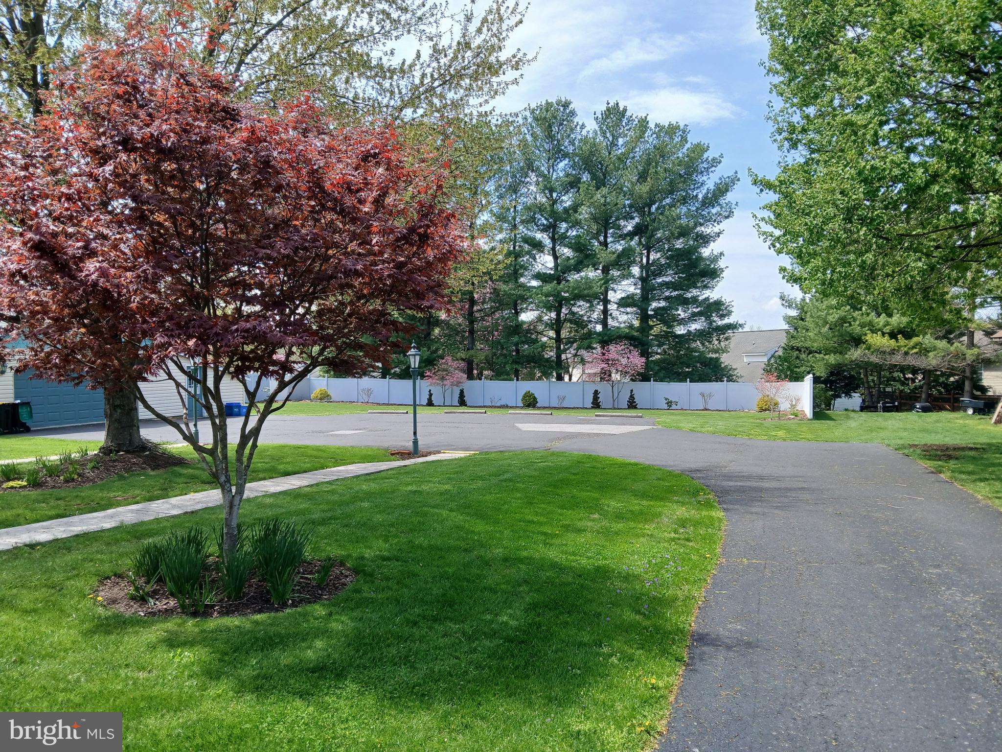 WESTMINSTER AVE - Residential