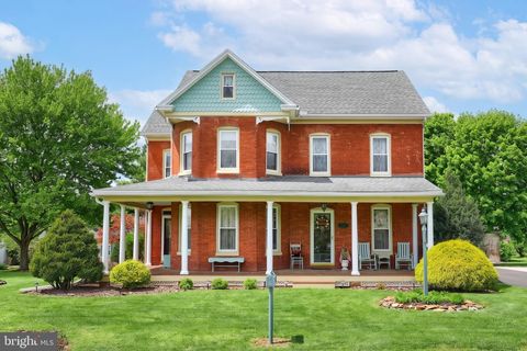 Photo of 345 Westminster Avenue, HANOVER, PA 17331 (MLS # PAYK2103544)