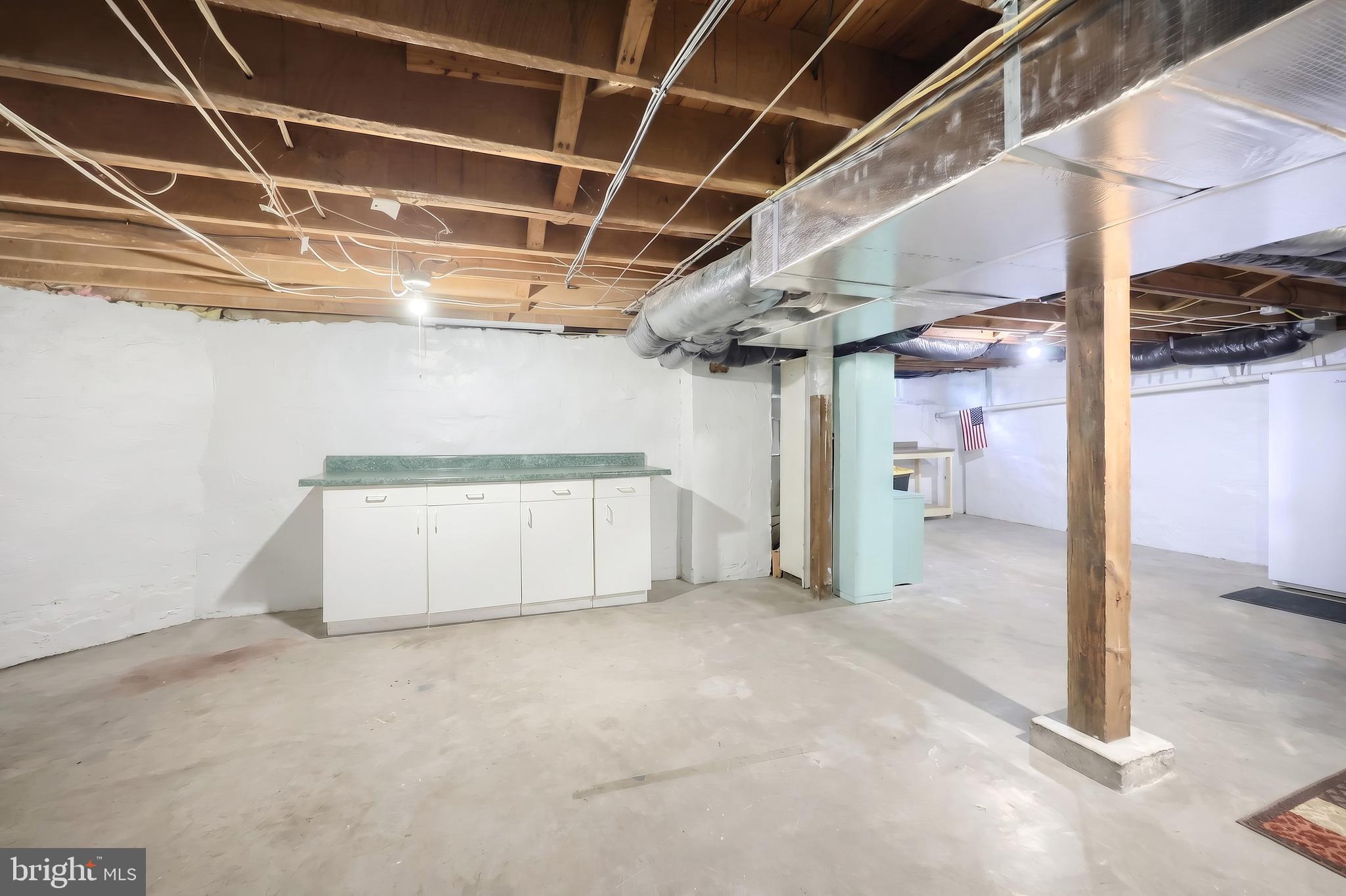 WESTMINSTER AVE - Residential