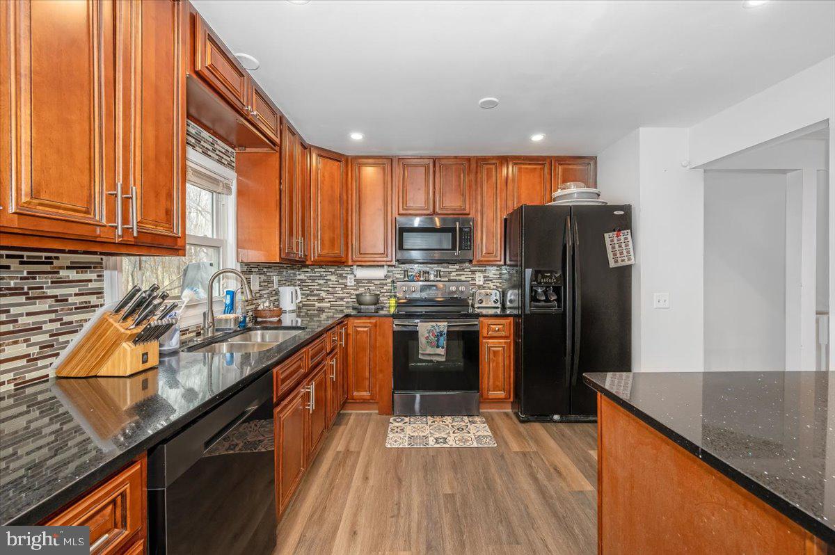 CARROLL PARK MANOR - Residential