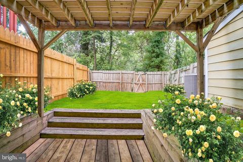 1864 MURDOCK COURT FREDERICK MD 21702