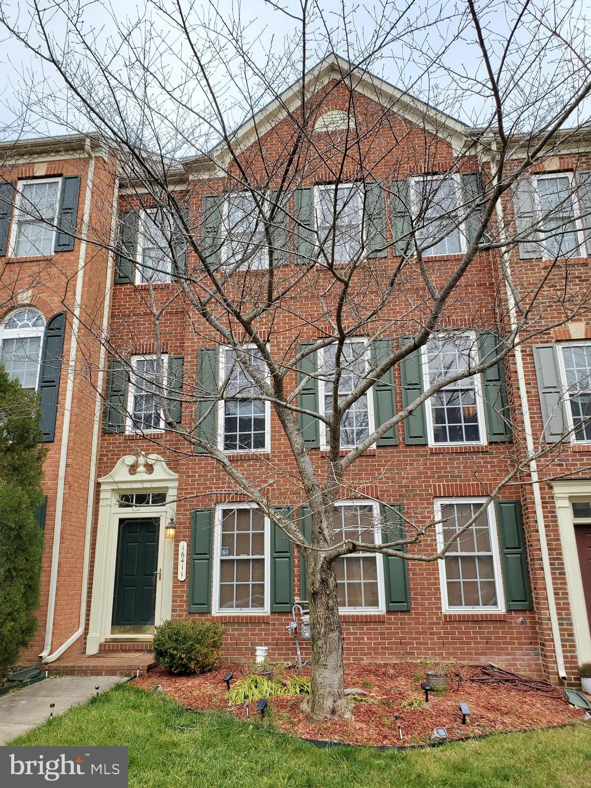 PORT POTOMAC - Residential