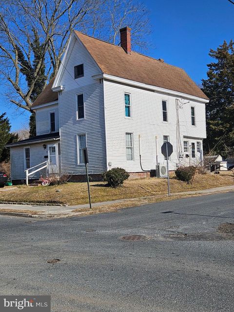 Multifamily For Sale - 723 Clarke Avenue<br/> POCOMOKE CITY, MD 21851