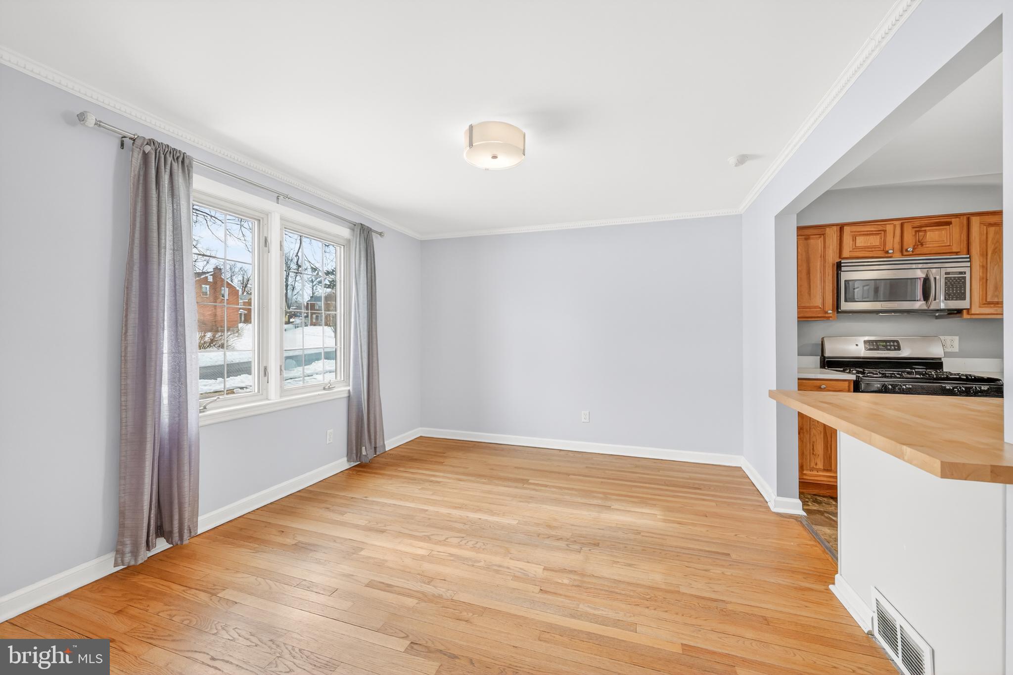 FAIRFAX - Residential