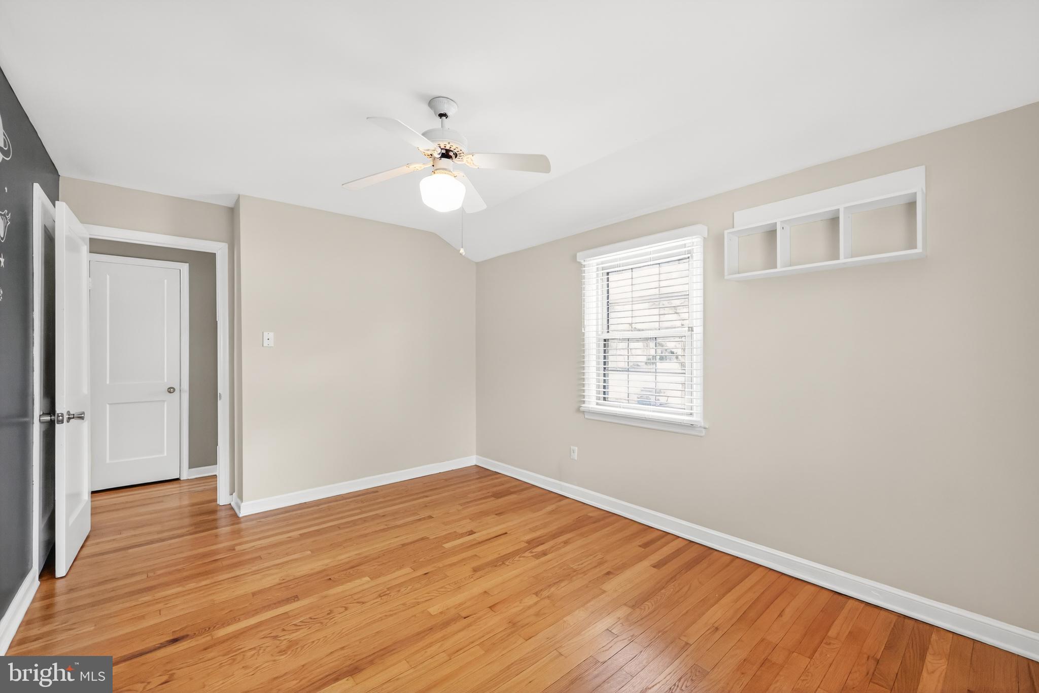 FAIRFAX - Residential