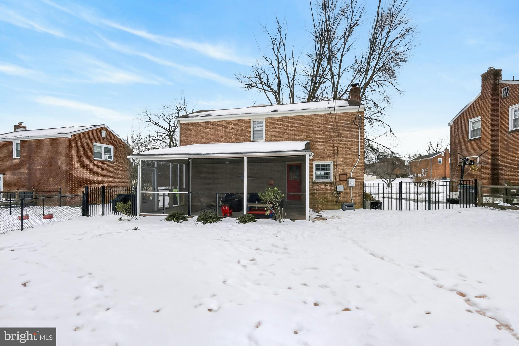 FAIRFAX - Residential