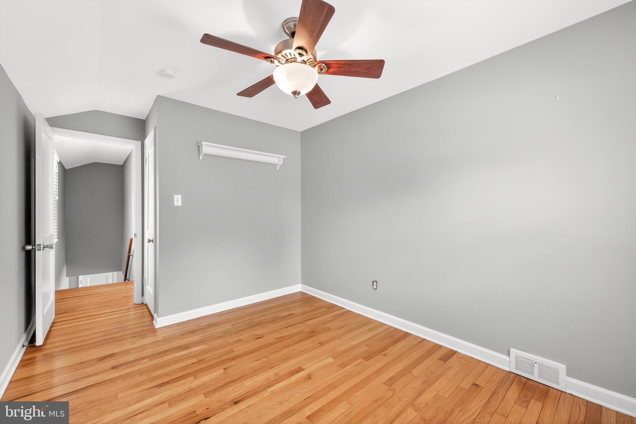 FAIRFAX - Residential