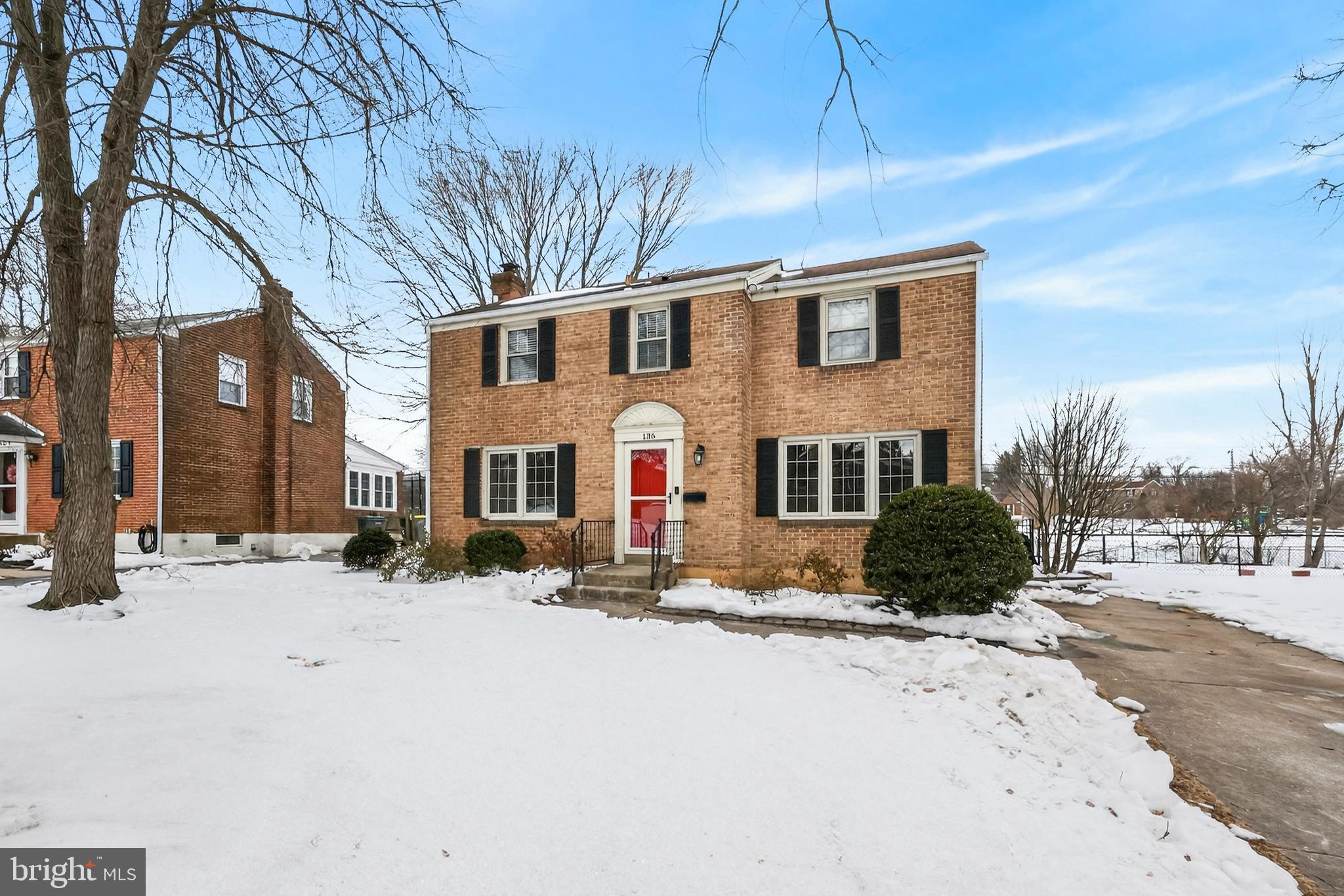 136 FAIRFAX BOULEVARD