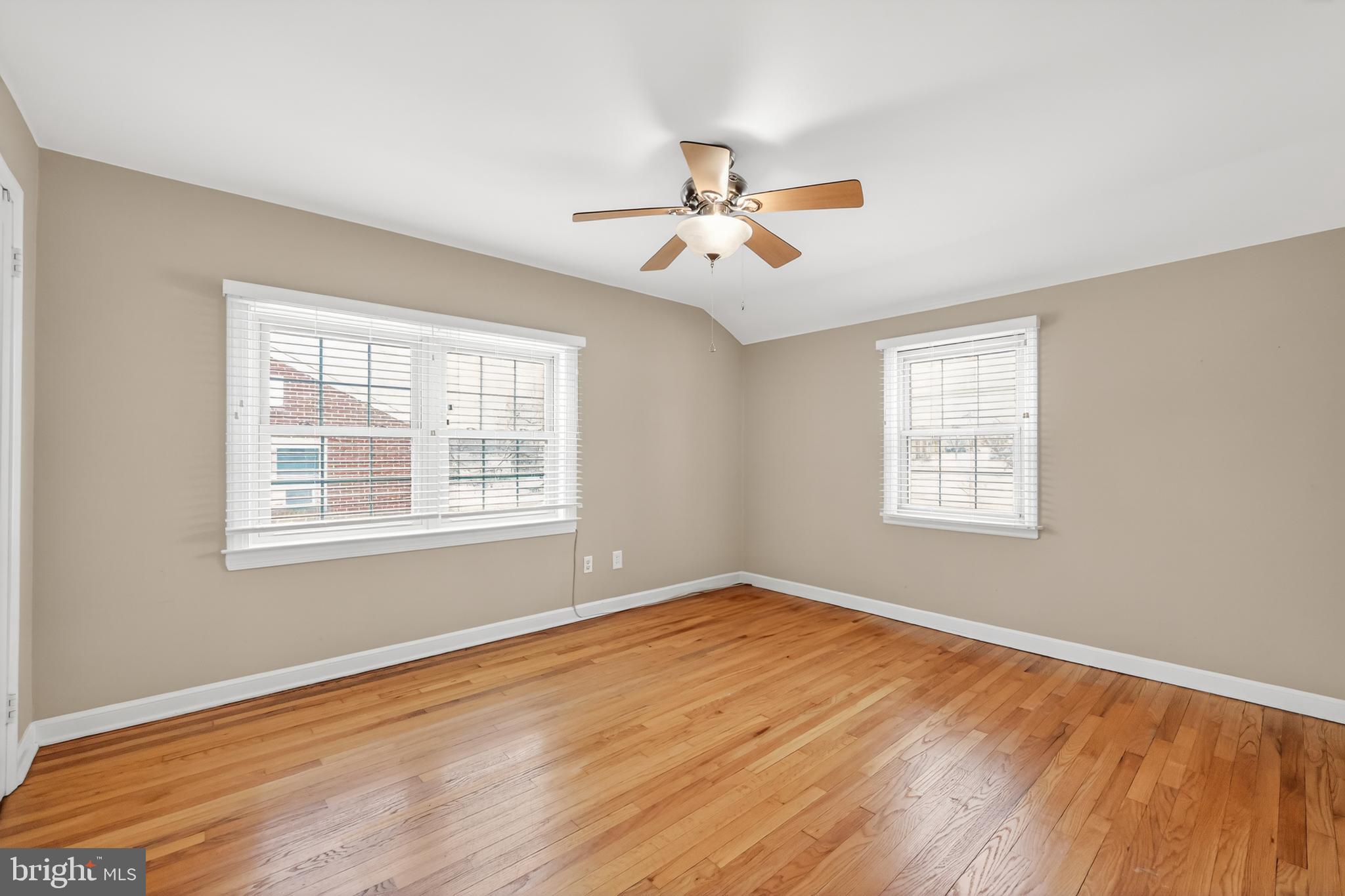 FAIRFAX - Residential