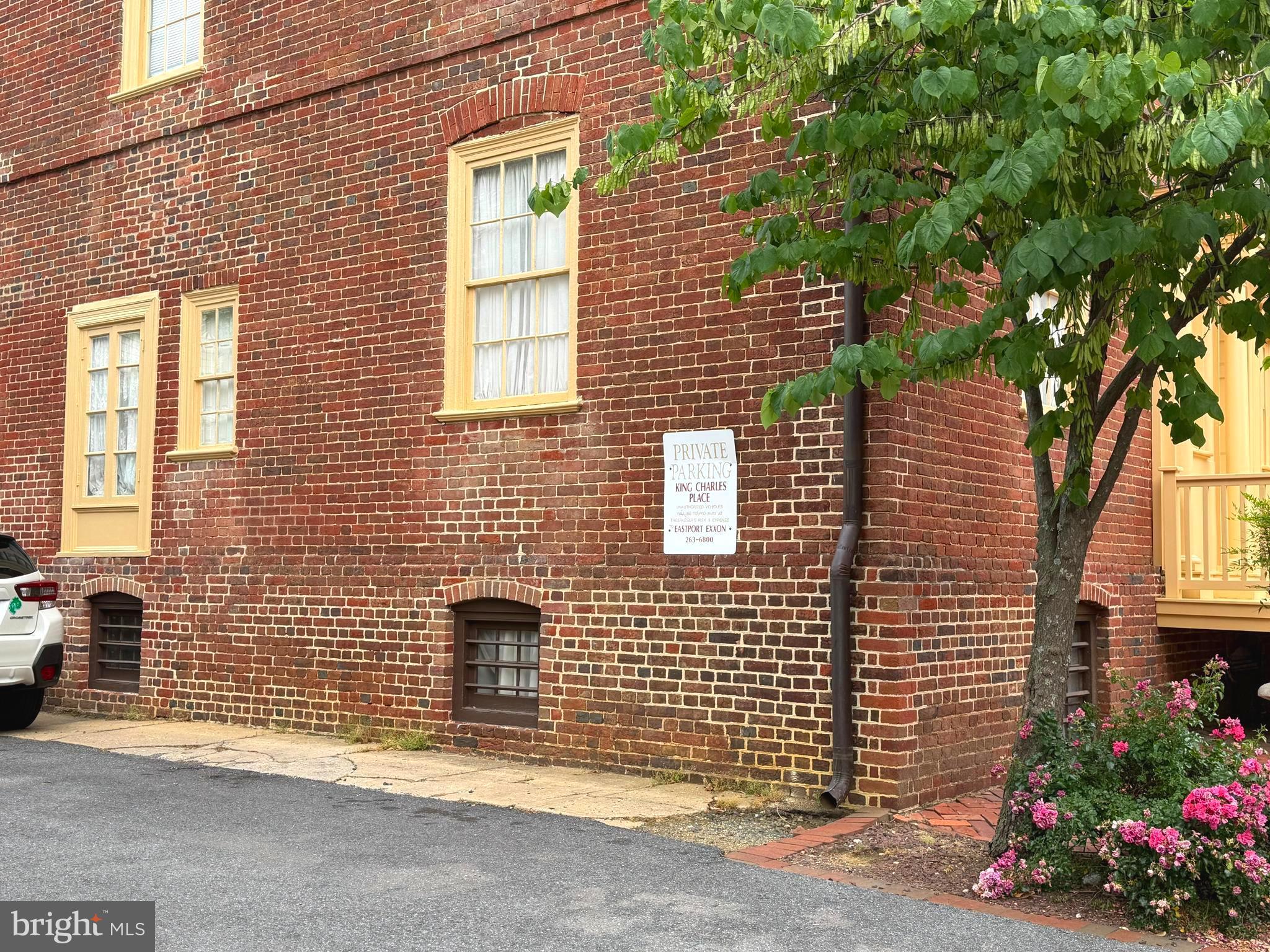 127 CHARLES STREET