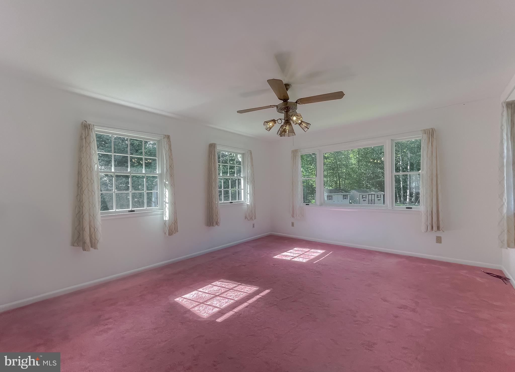 SPRING VALLEY - Residential