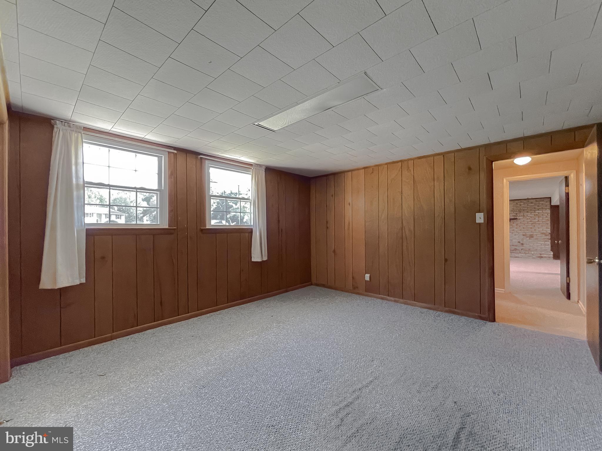 SPRING VALLEY - Residential