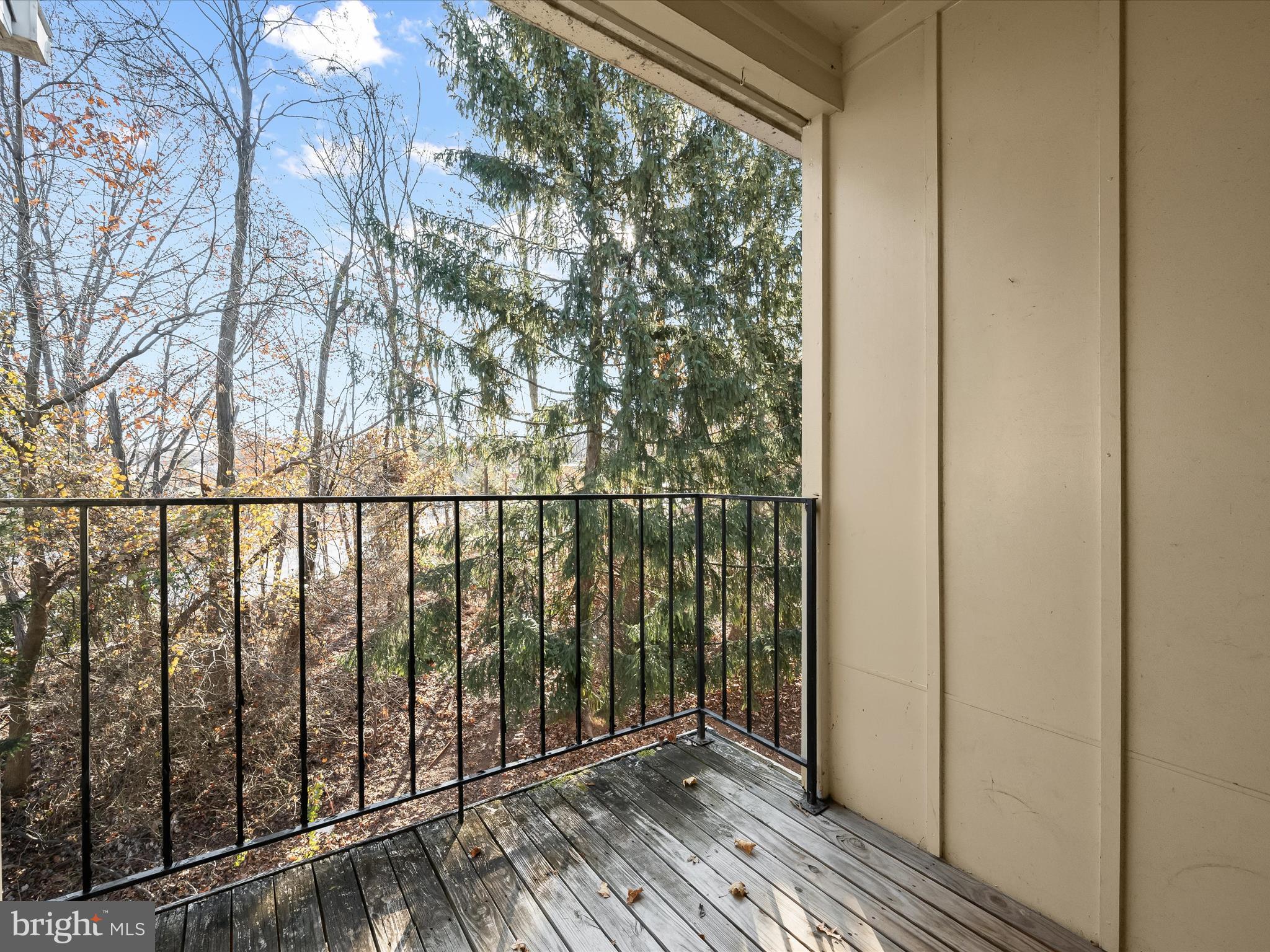 LAKEVIEW - Residential