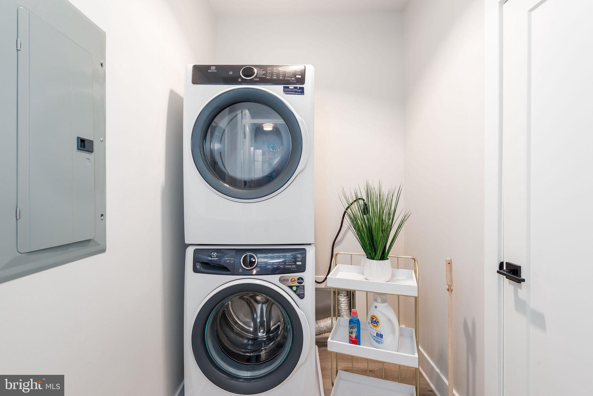 FLATS AT COASTAL STATION - Residential