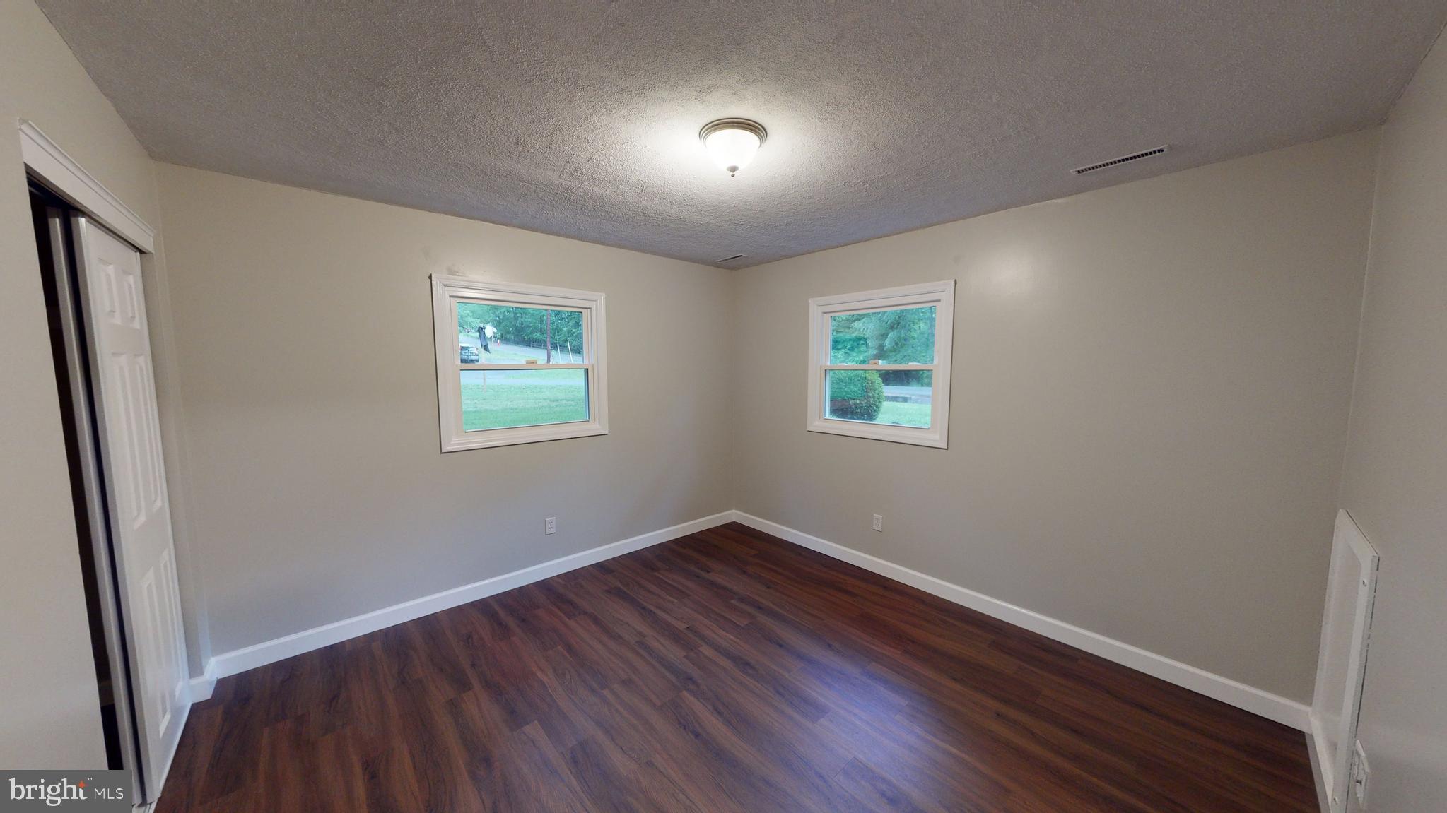 TOWN CREEK - Residential