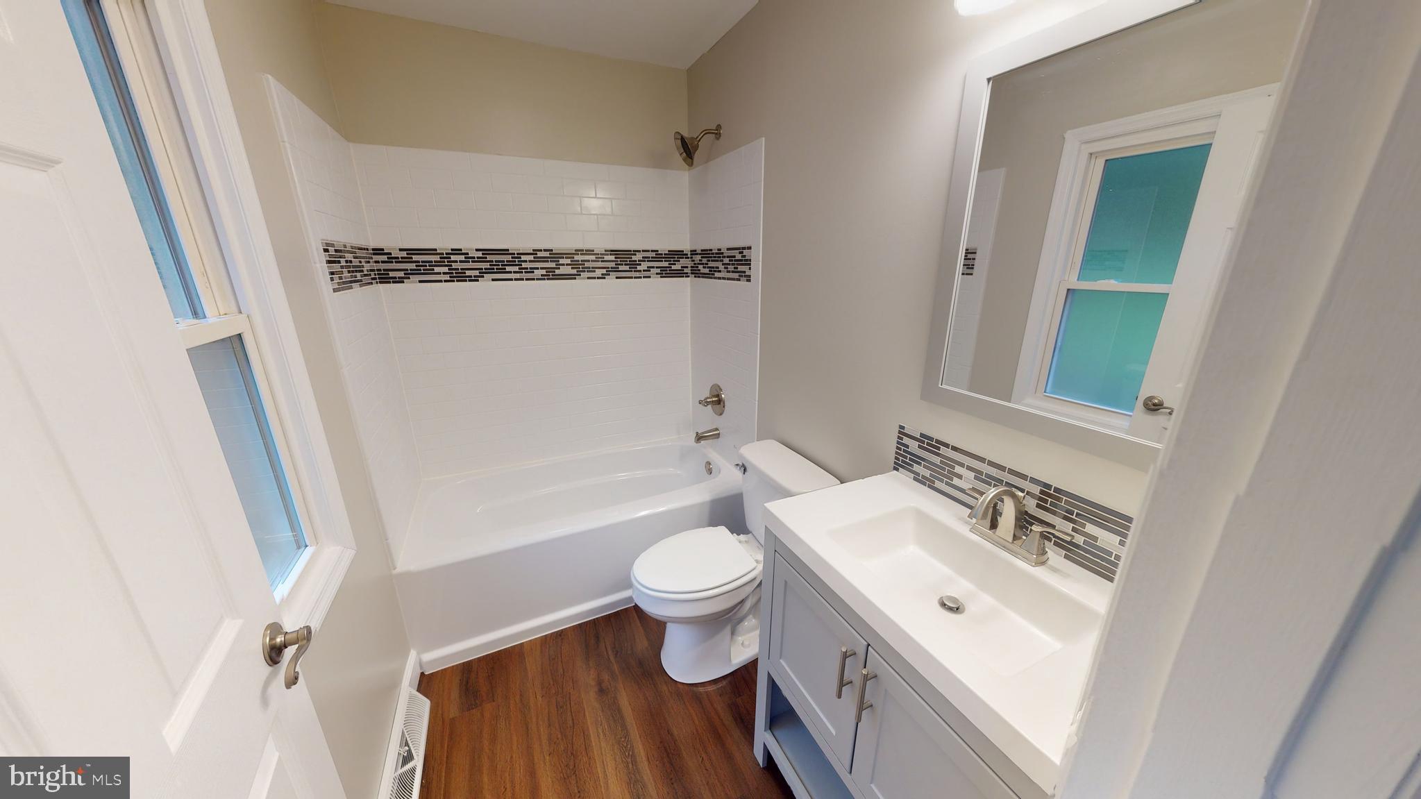 TOWN CREEK - Residential