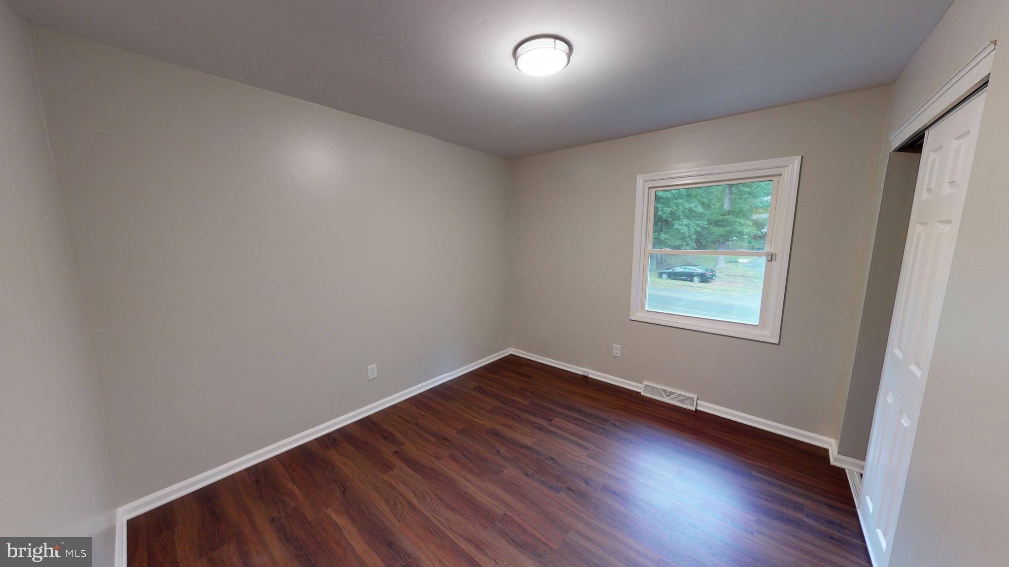 TOWN CREEK - Residential