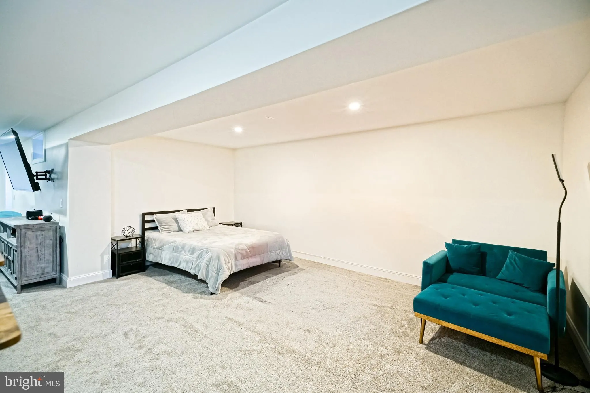 Milford, Delaware 19963, United States, 4 Bedrooms Bedrooms, ,4 BathroomsBathrooms,Residential,Active,89448