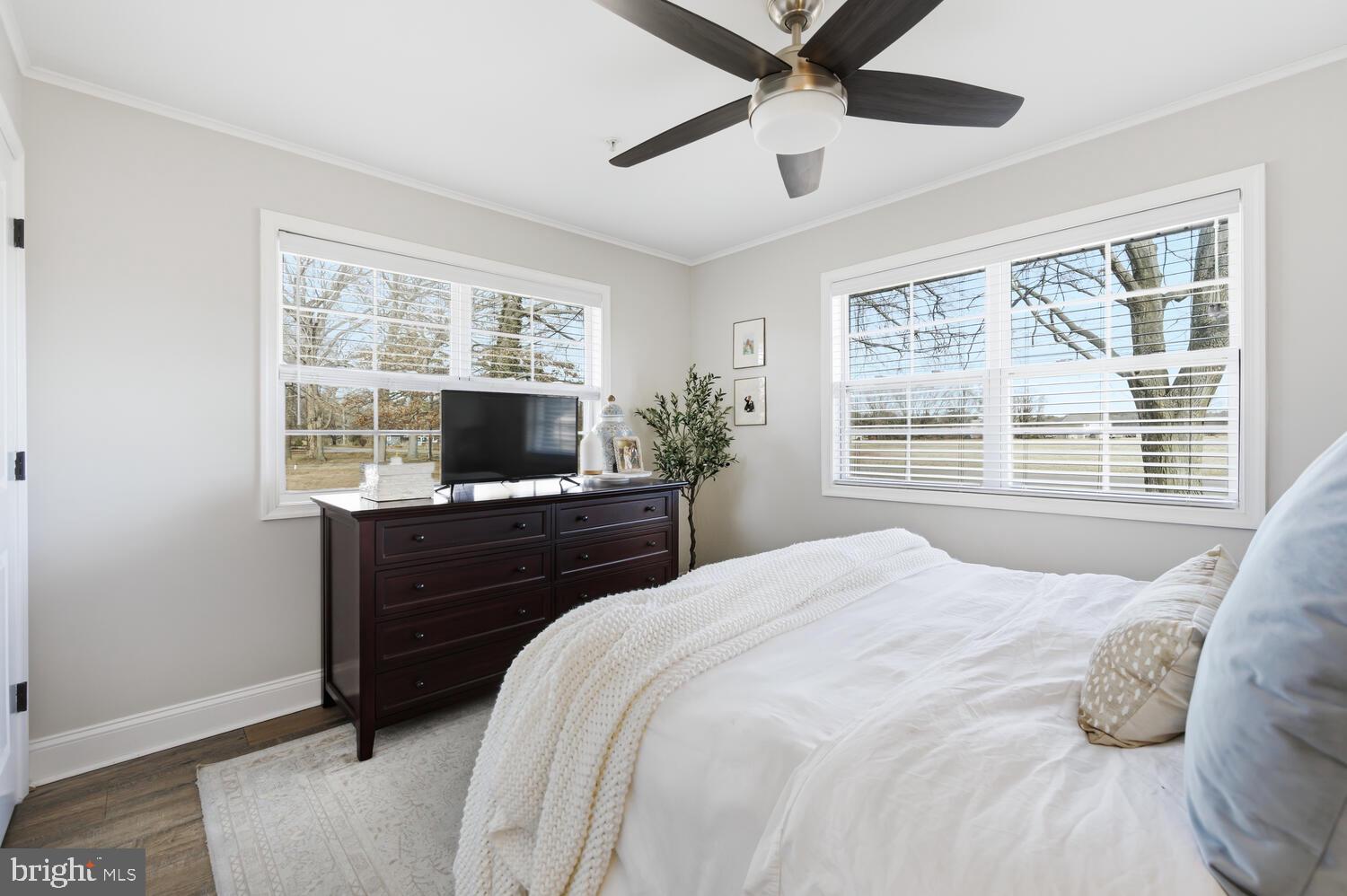 WHITE HOUSE ACRES - Residential