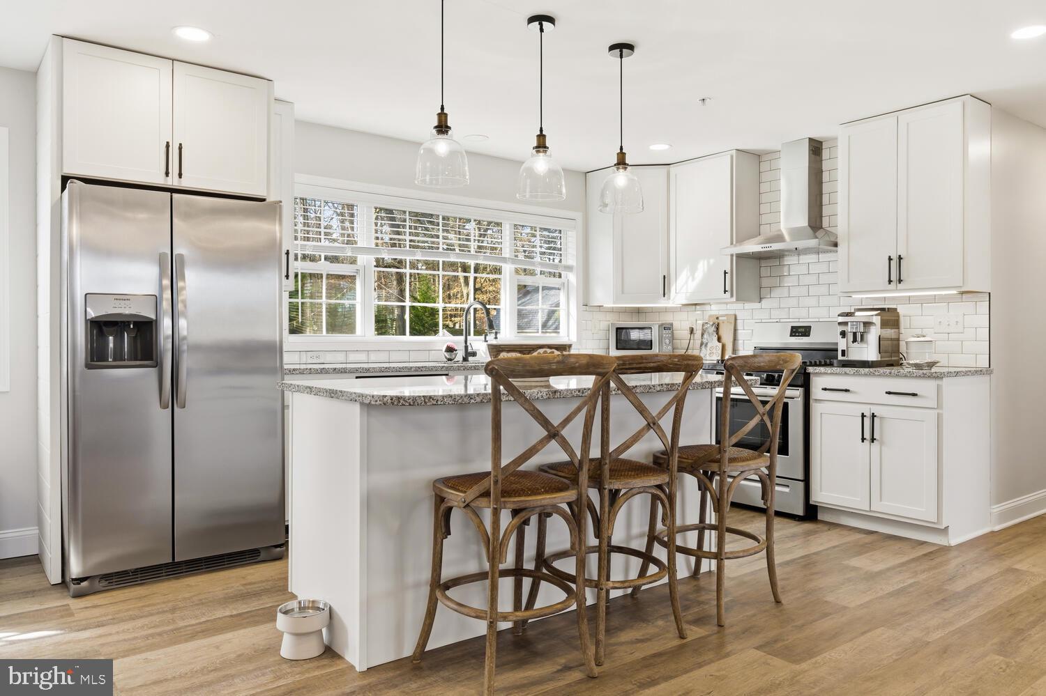 WHITE HOUSE ACRES - Residential