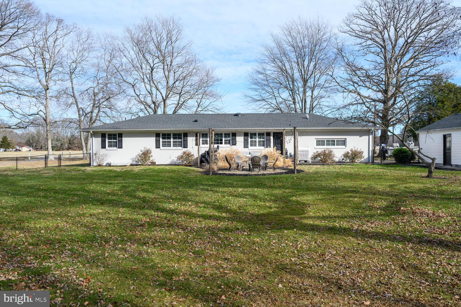 WHITE HOUSE ACRES - Residential