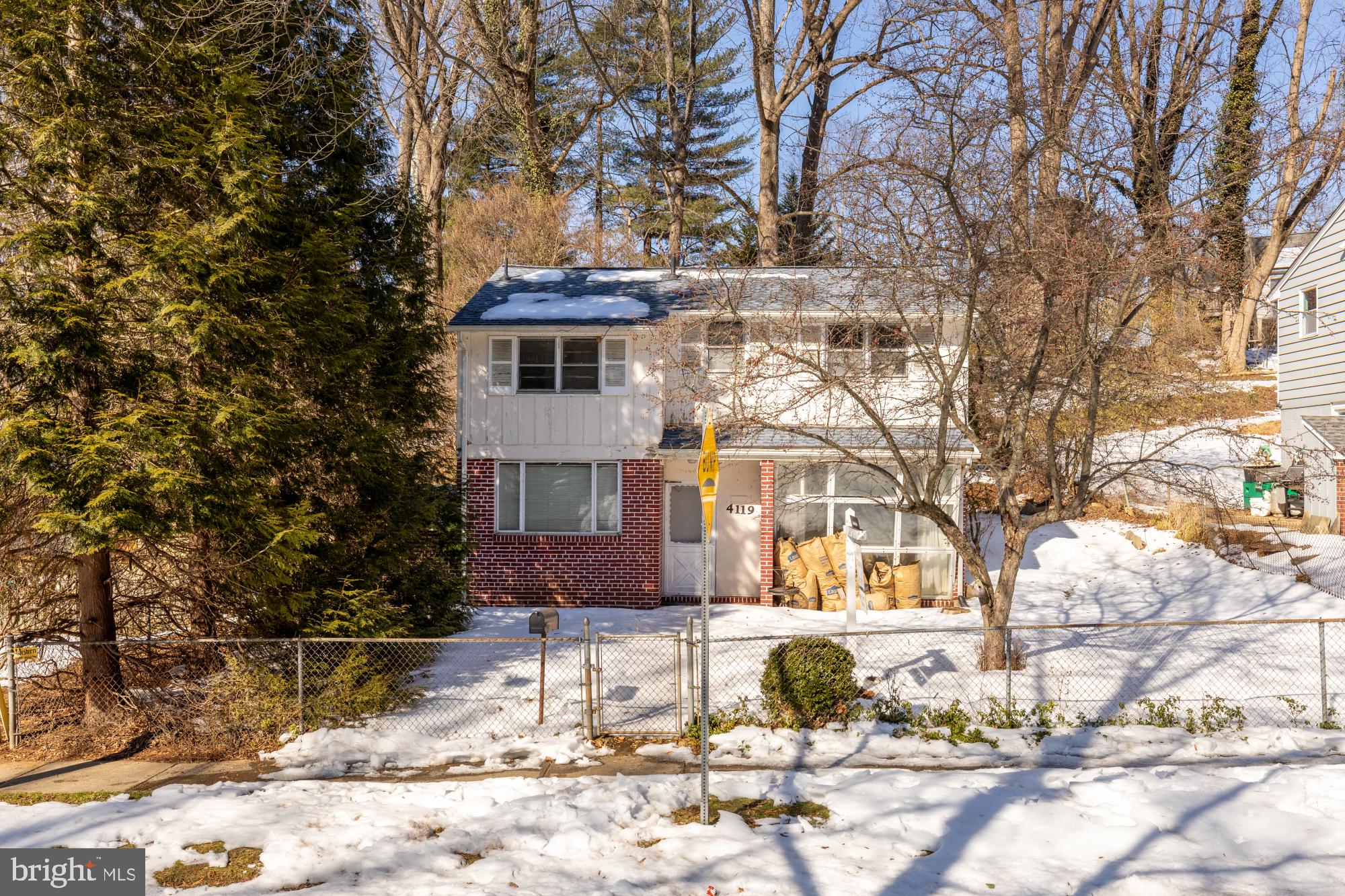 ROCK CREEK PALISADES - Residential