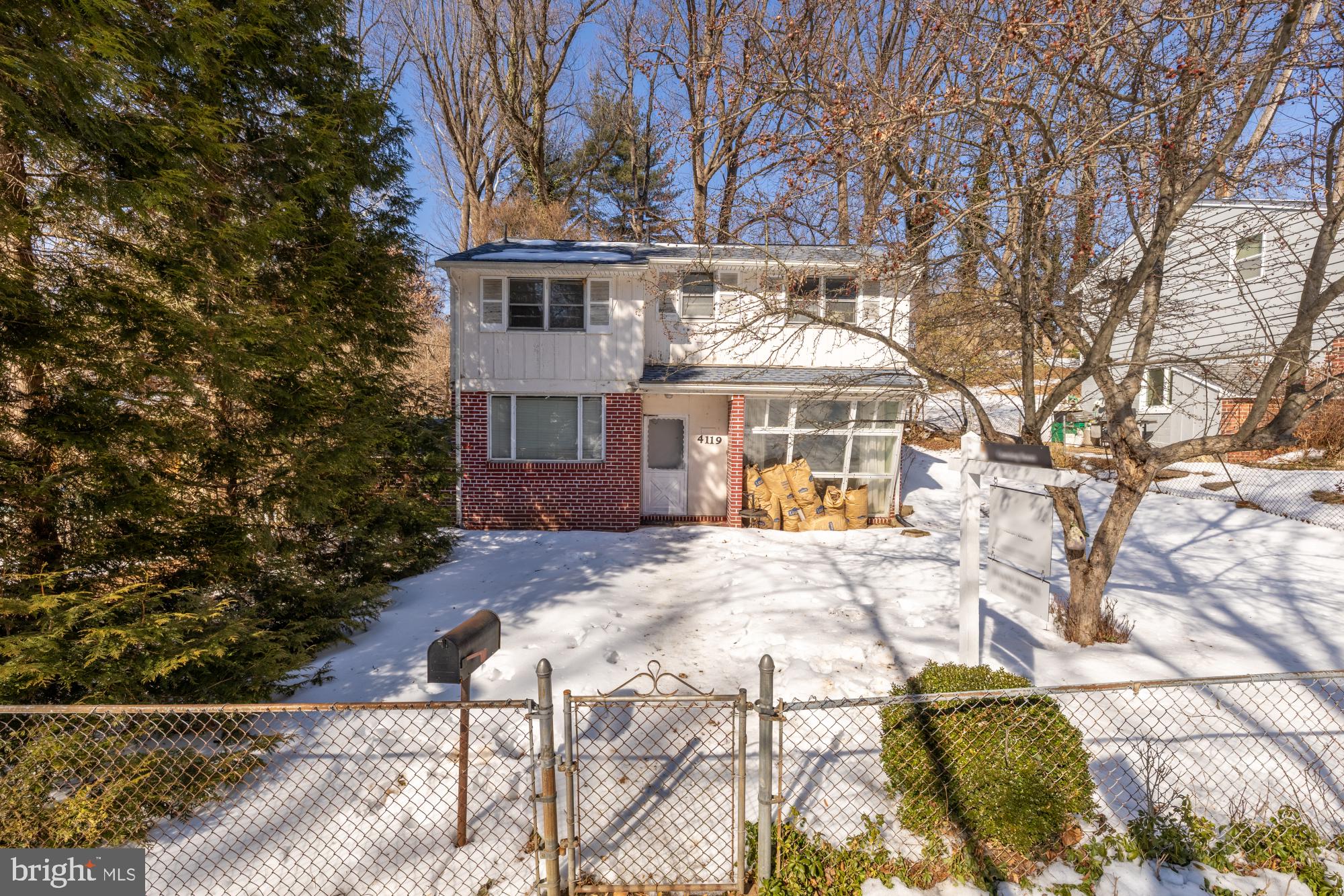 ROCK CREEK PALISADES - Residential