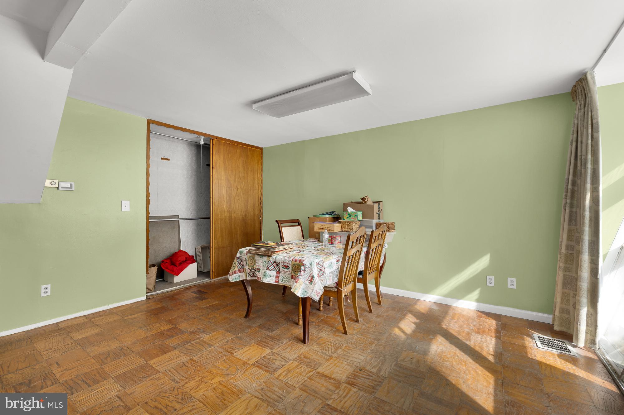 ROCK CREEK PALISADES - Residential