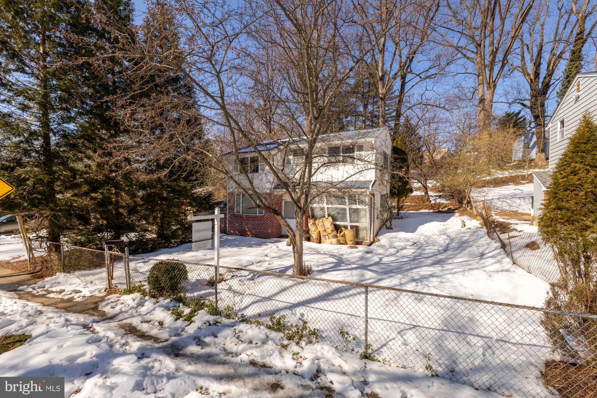 ROCK CREEK PALISADES - Residential