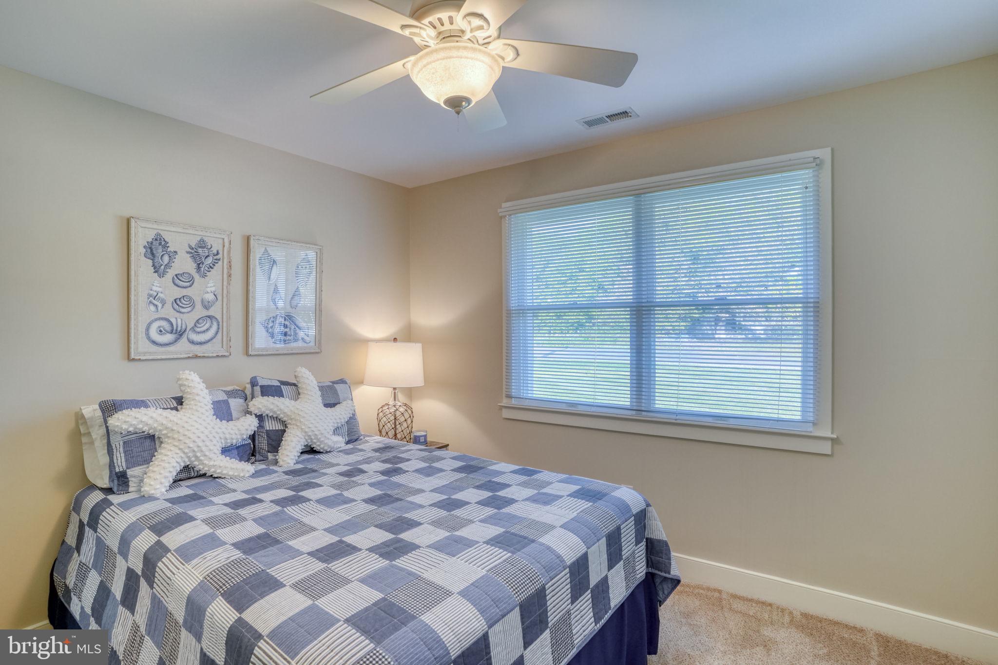 QUEEN ANNE COLONY - Residential