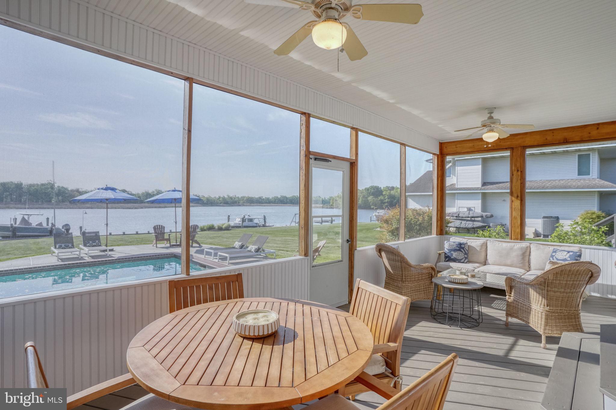 QUEEN ANNE COLONY - Residential