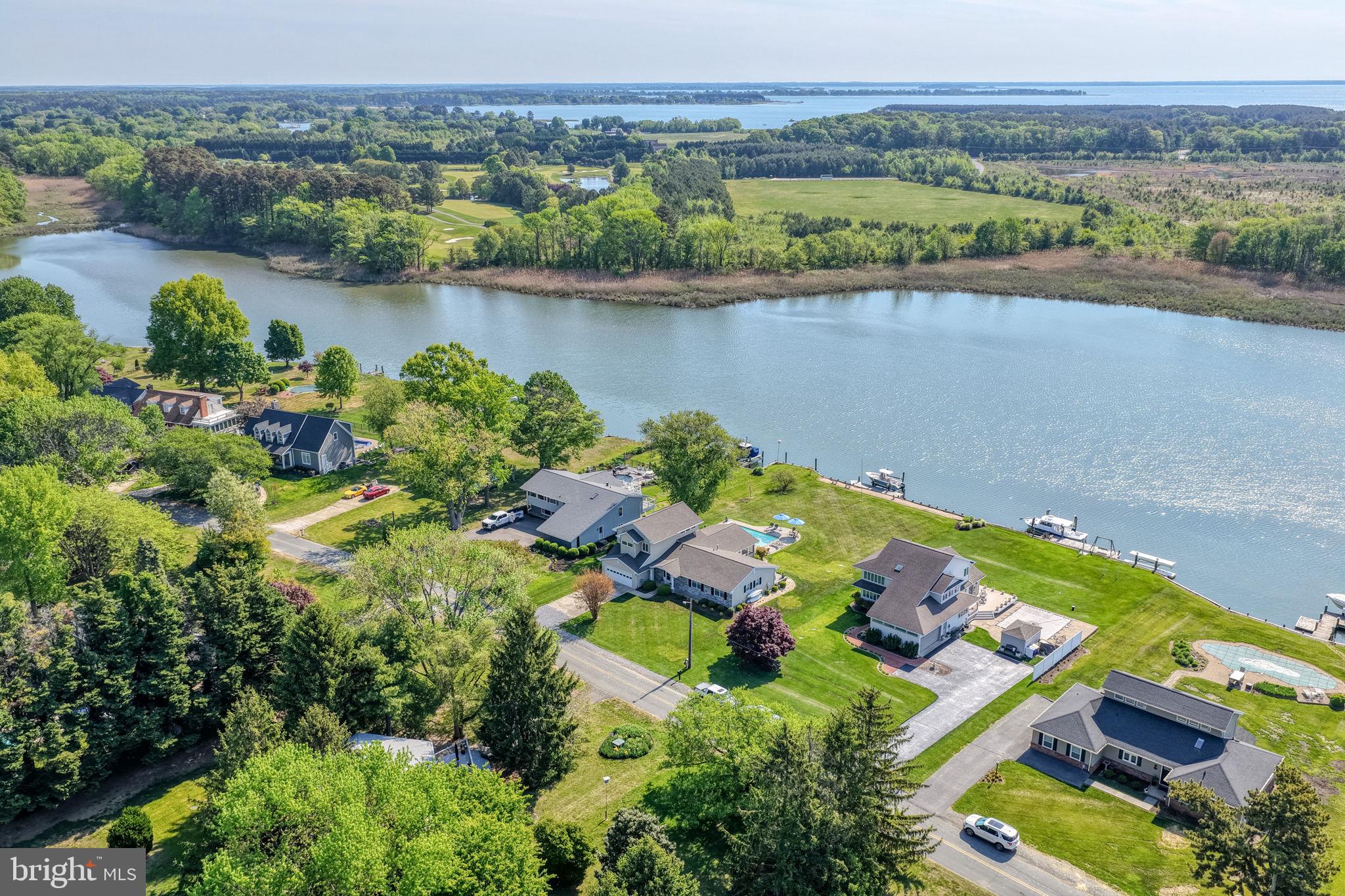 QUEEN ANNE COLONY - Residential