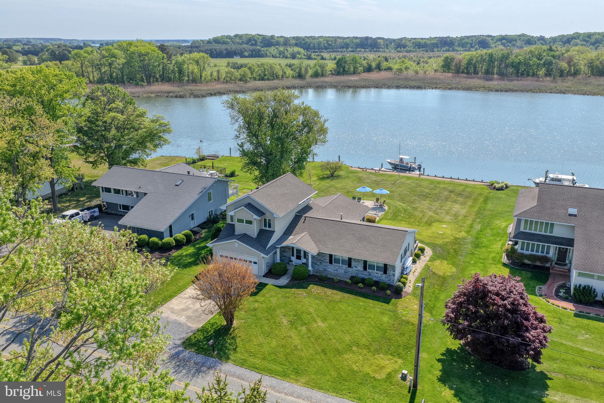QUEEN ANNE COLONY - Residential