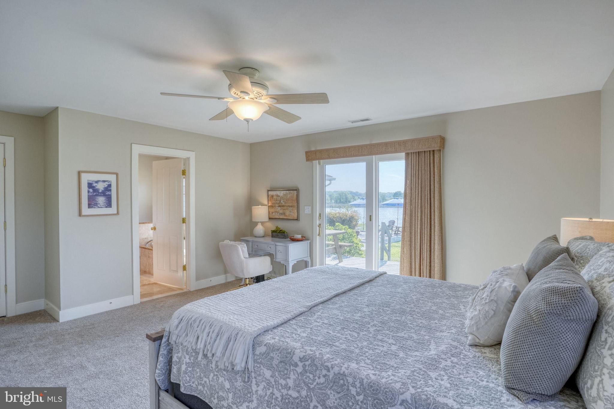 QUEEN ANNE COLONY - Residential