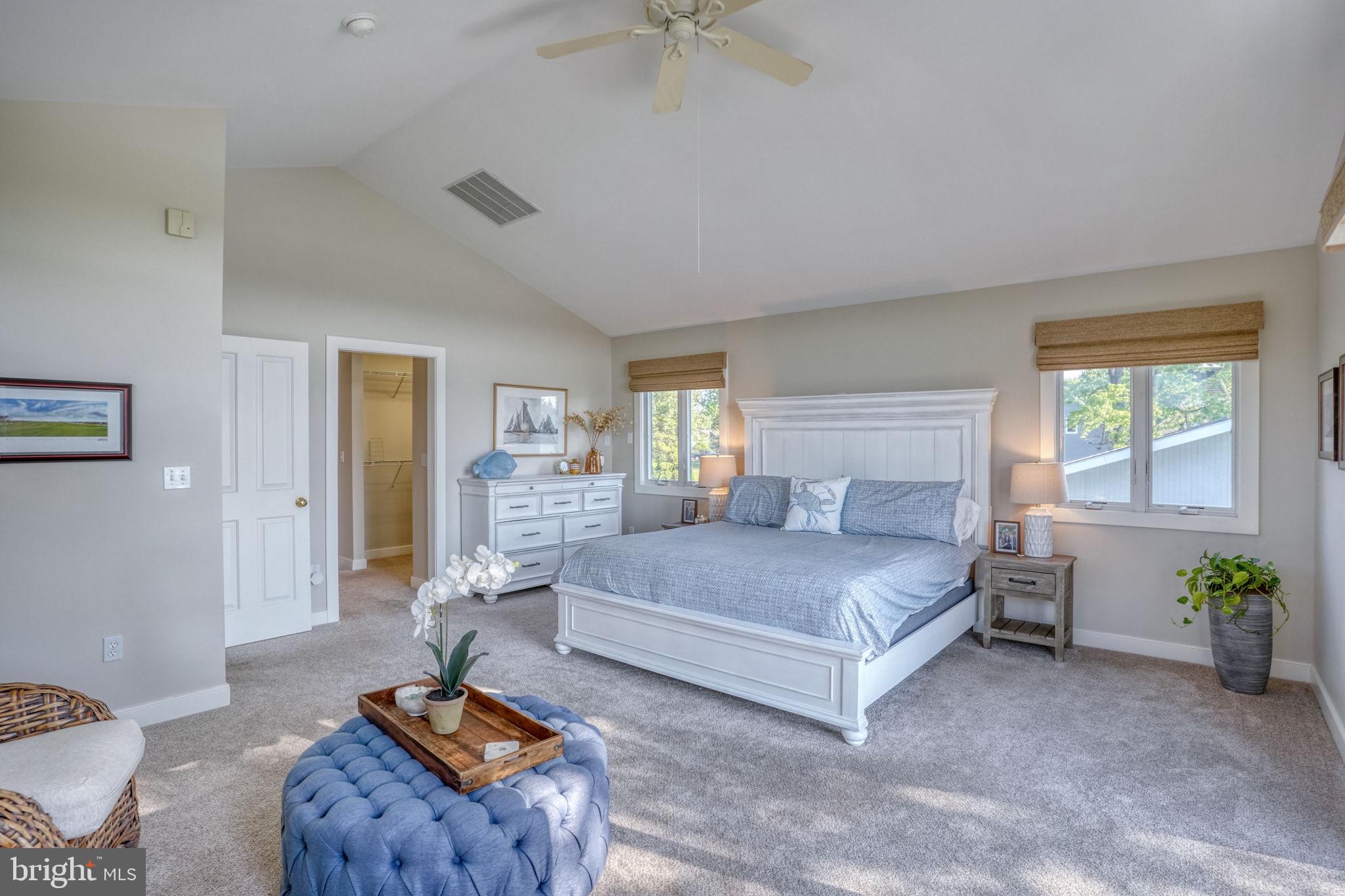 QUEEN ANNE COLONY - Residential