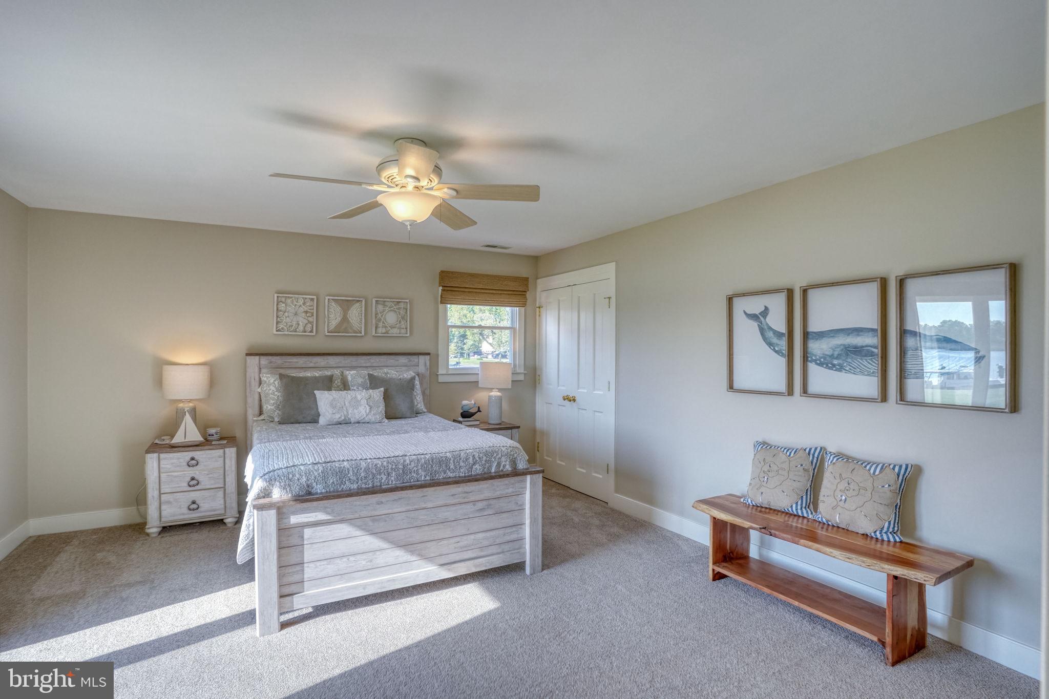 QUEEN ANNE COLONY - Residential