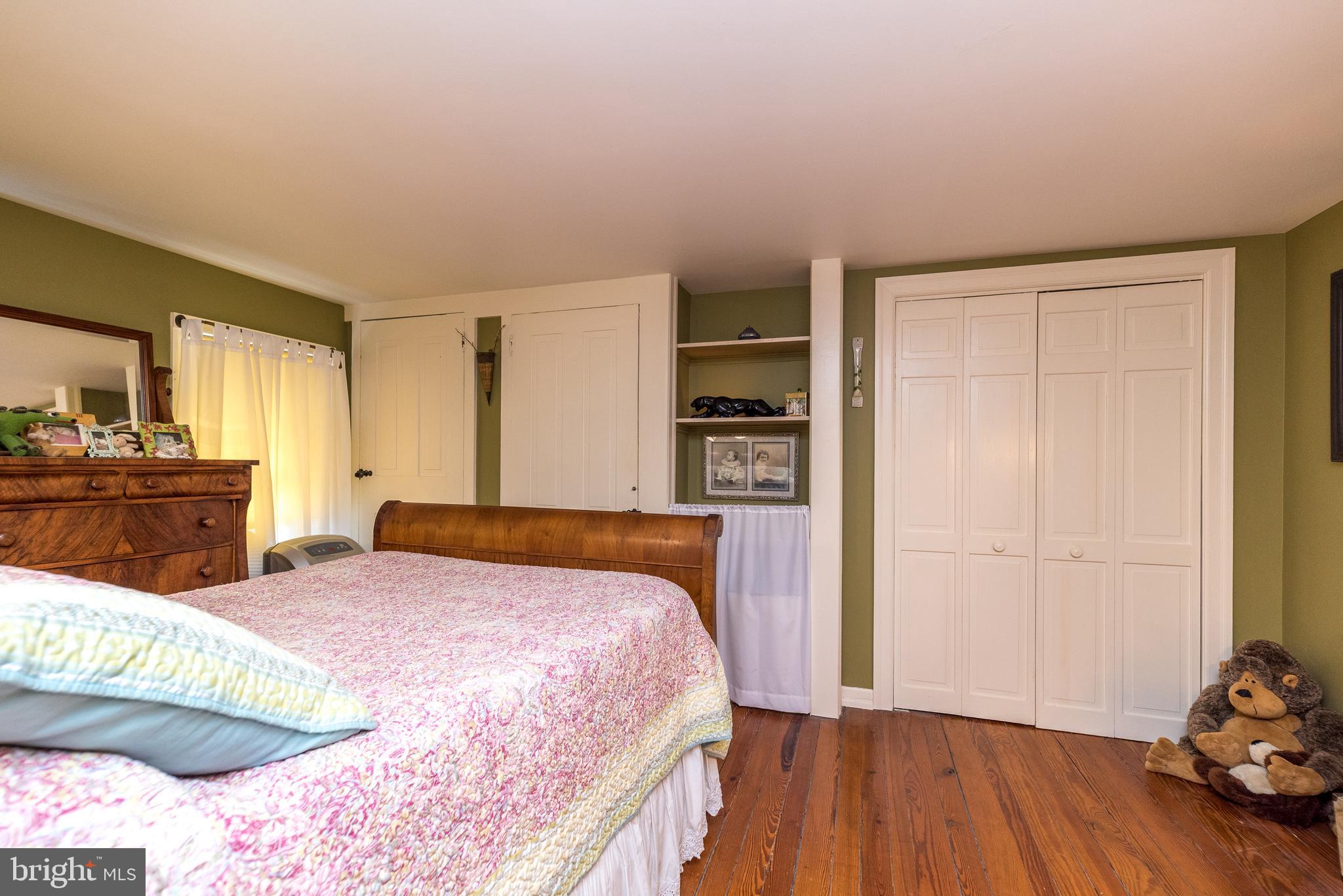 1664 CHESTNUT RIDGE ROAD