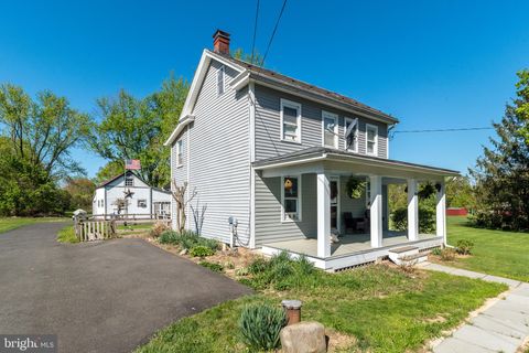 1664 CHESTNUT RIDGE ROAD UPPER BLACK EDDY PA 18972